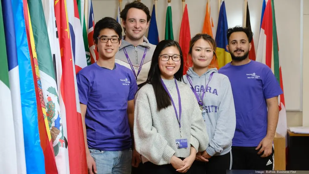 Đa dạng học bổng Canada đến 2.500 CAD/kỳ từ Niagara College, Ontario