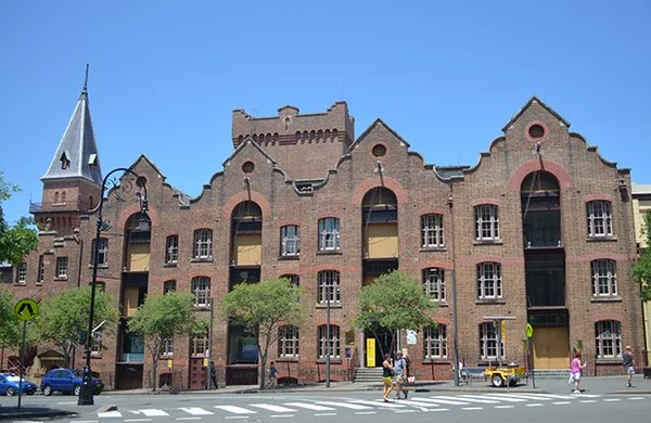 APM College of Business and Communication