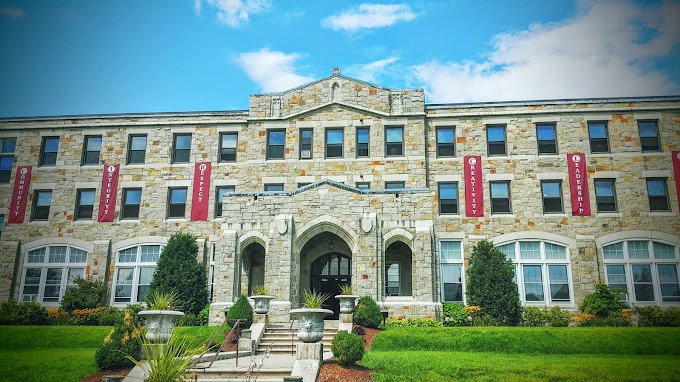 The MacDuffie School