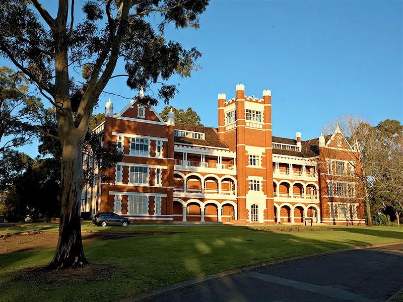 Aquinas College